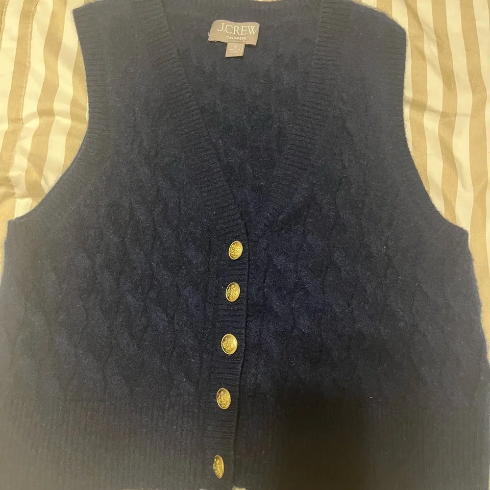 J.Crew $118 100% Cashmere knit sweater-vest, Navy, Sz Medium - Picture 2 of 5
